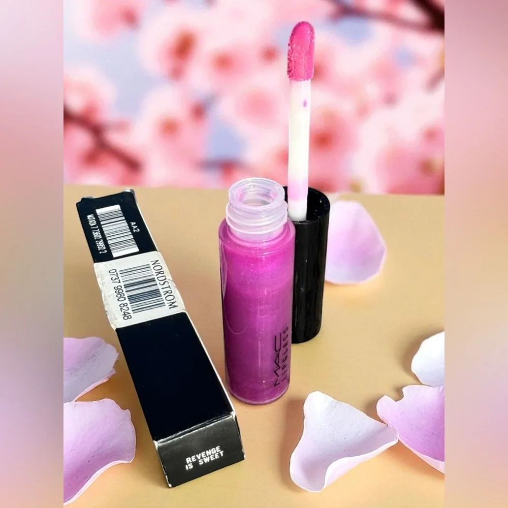 MAC REVENGE IS SWEET LIPGLASS. LIMITED EDITION. NEW IN BOX.